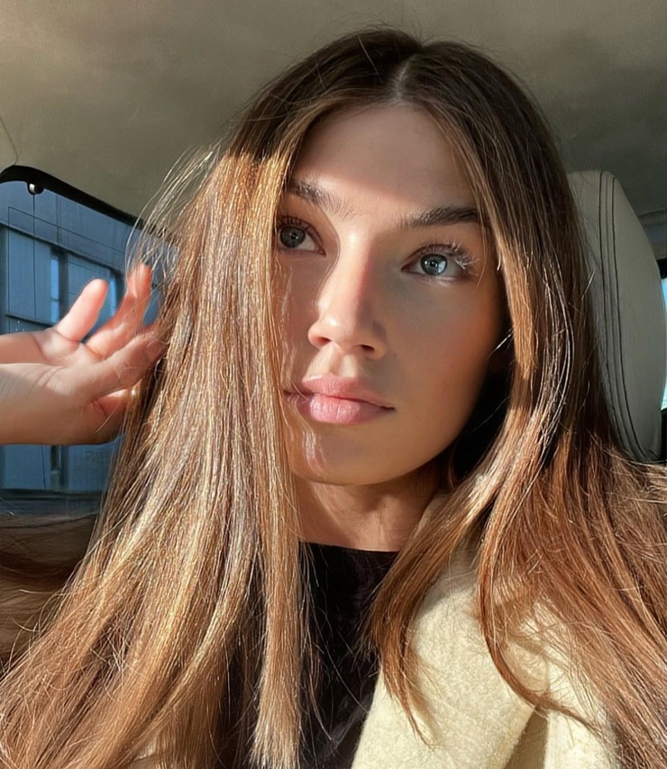 Lorena RAE