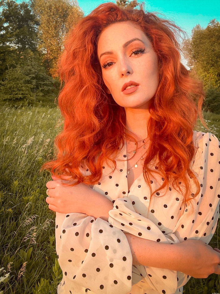 Nicole Simone Nicole Simone