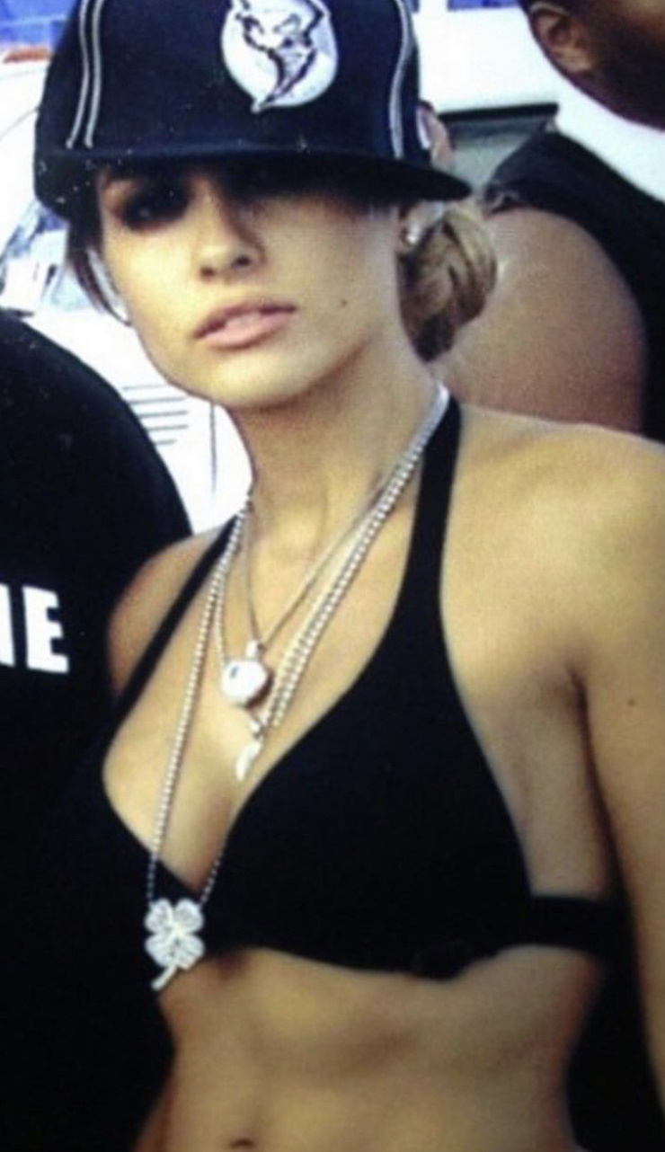 Gloria Velez