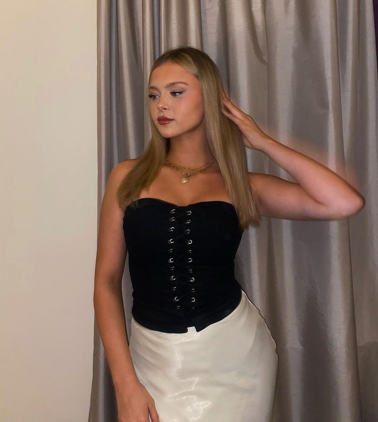 Mia Jenkins Mia Jenkins