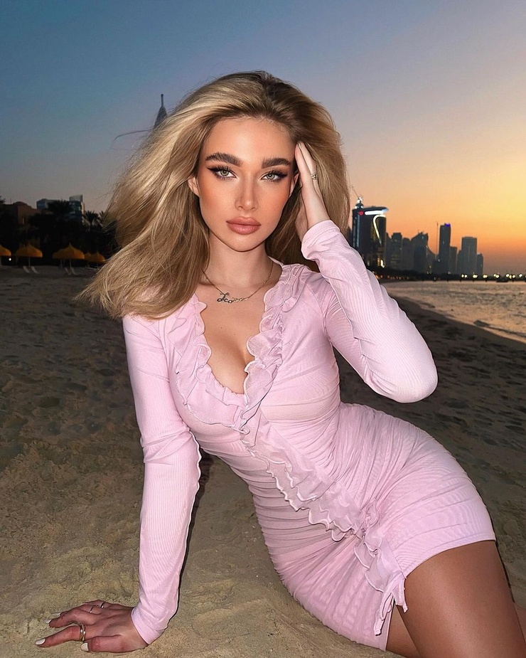 Antonia Freya Lydia picture