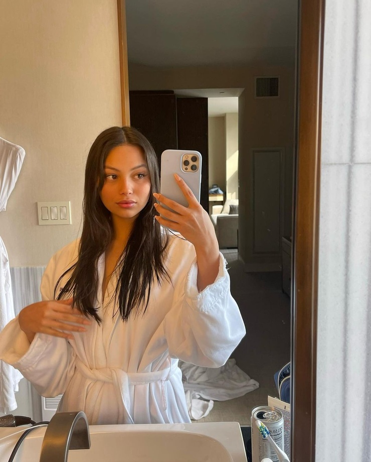 Fiona Barron Fiona Barron