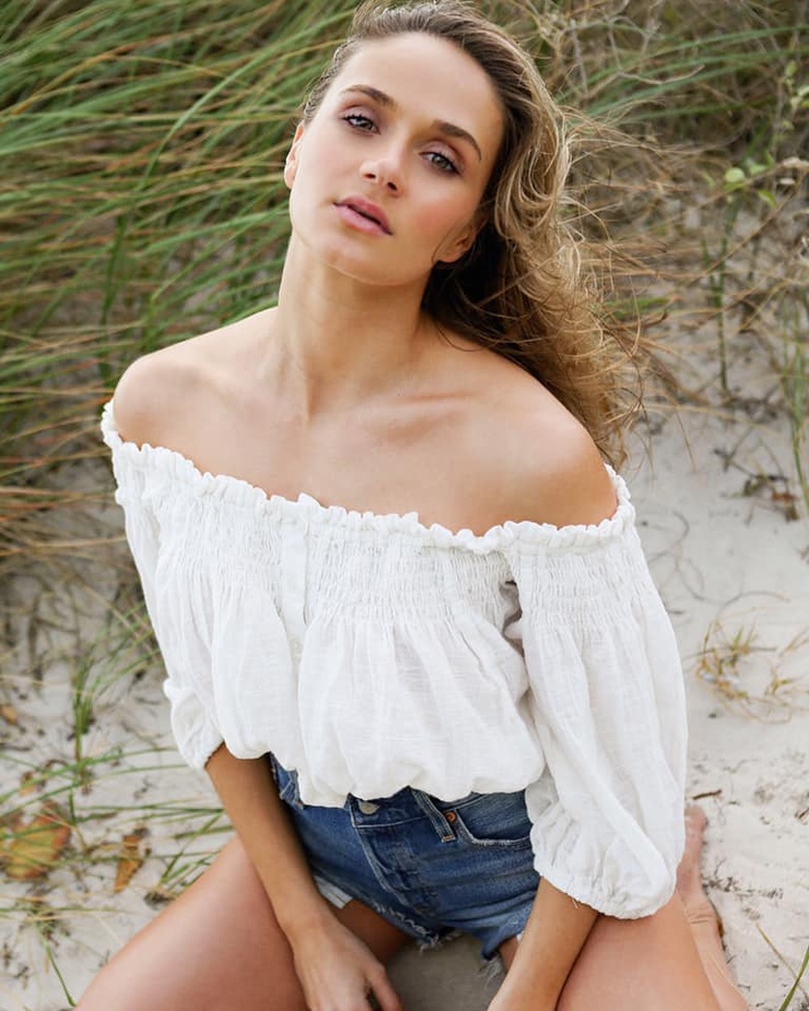 Isabelle Delcea