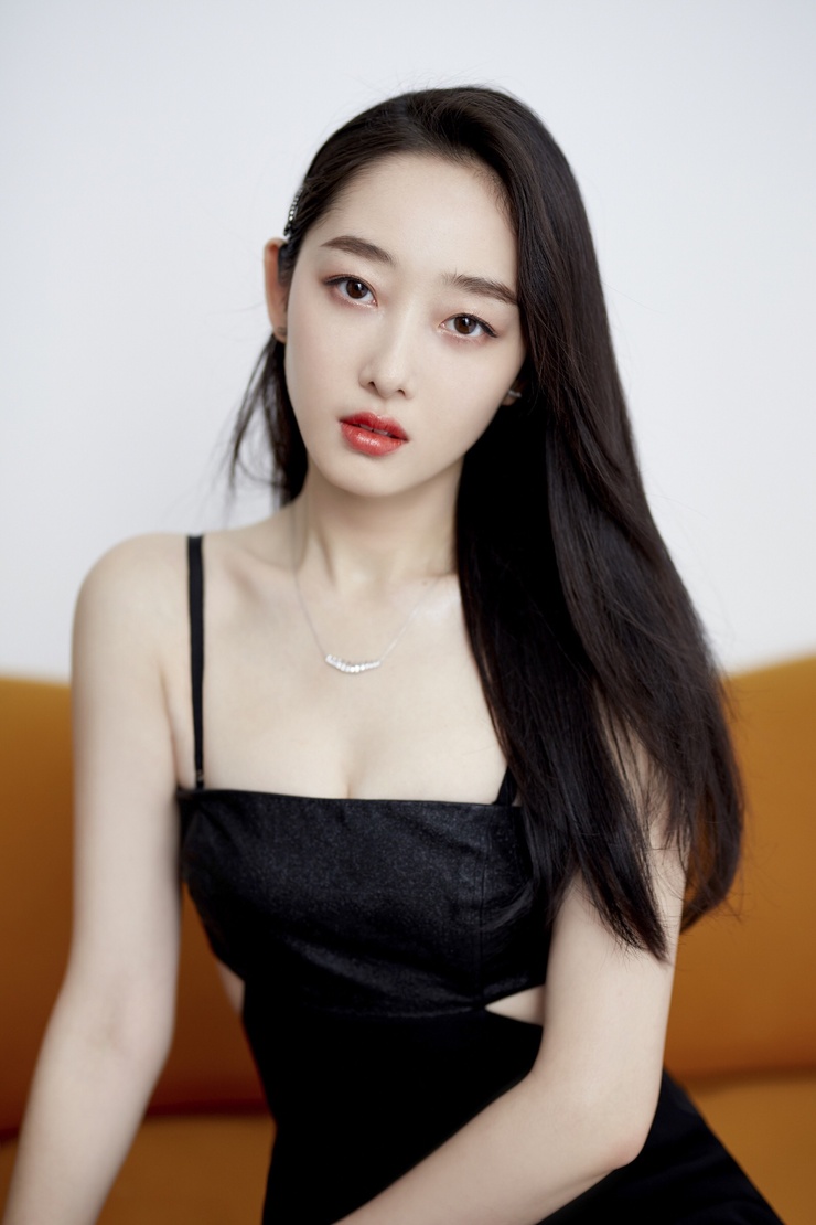 Mengjie Jiang