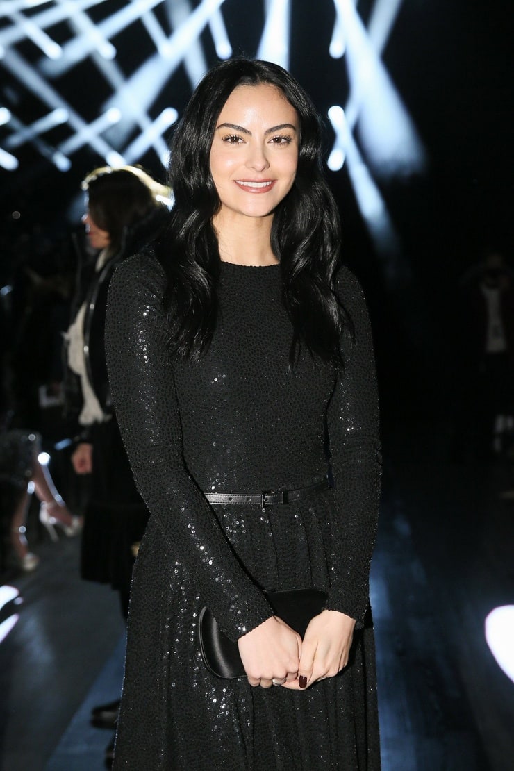 Camila Mendes