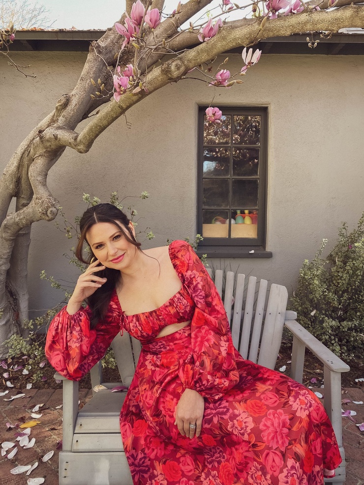 Katie Lowes Katie Lowes