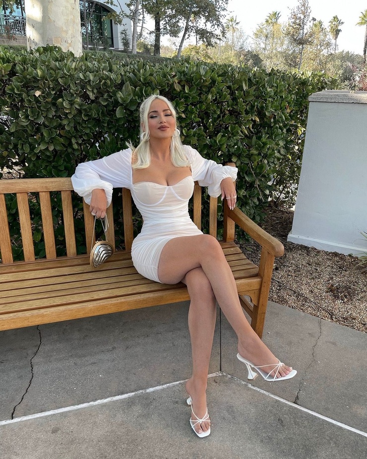 Olivia Pierson Olivia Pierson
