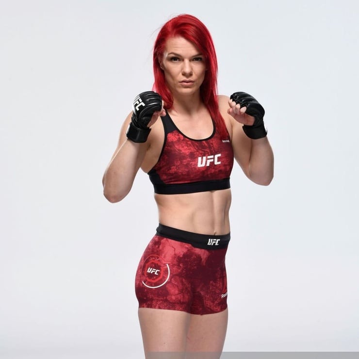 Gillian Robertson