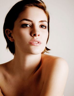 Alexandra Evans Alexandra Evans