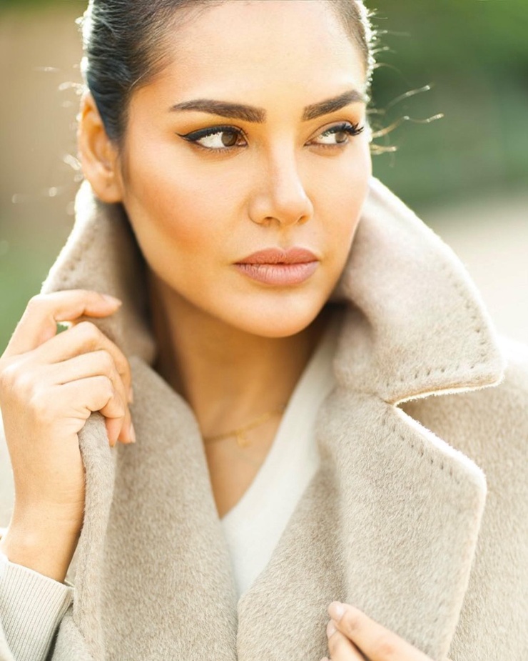 Esha Gupta