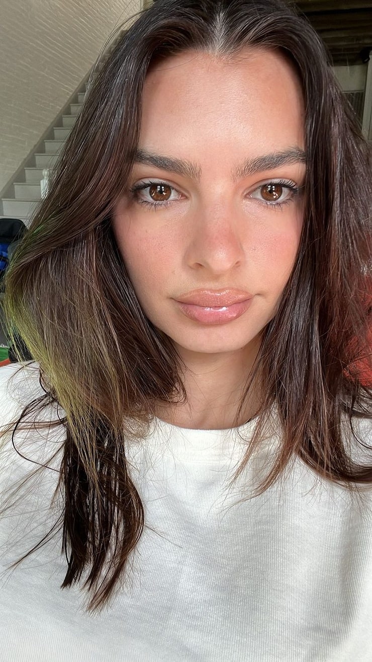 Emily Ratajkowski