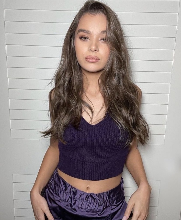 Hailee Steinfeld Hailee Steinfeld