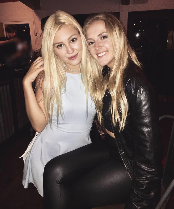 Ava Sambora