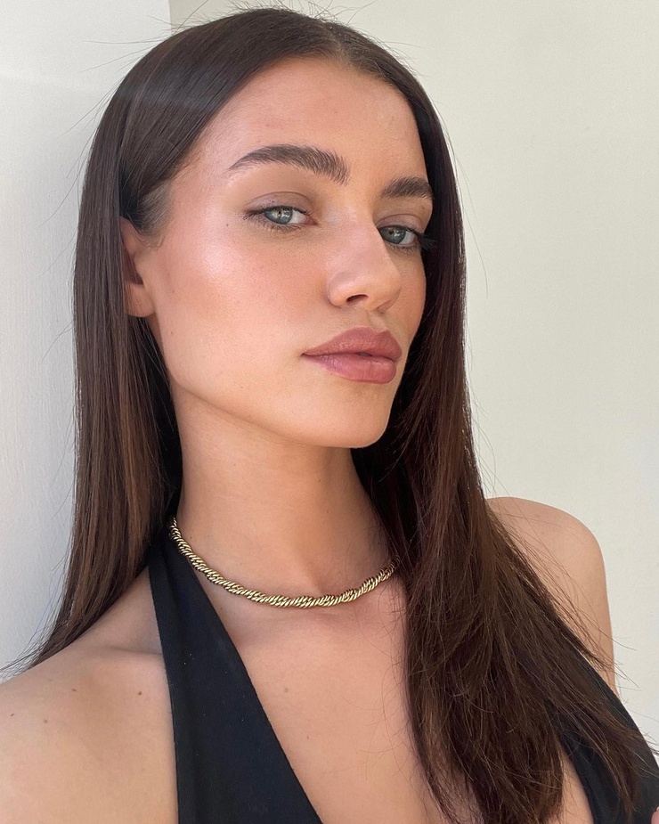 Elle Trowbridge Elle Trowbridge