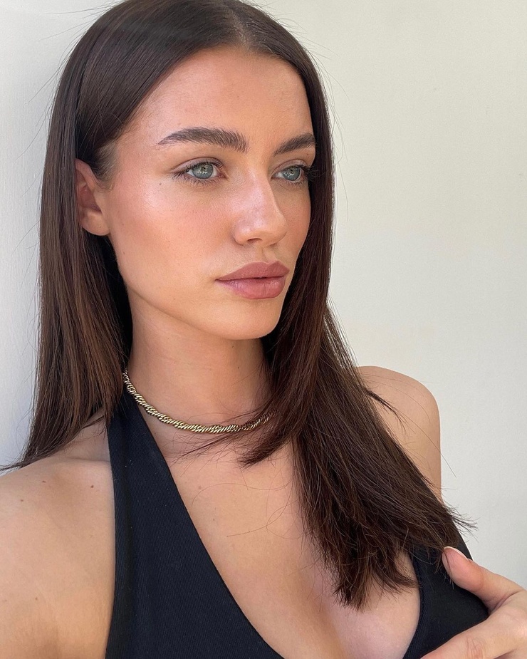 Elle Trowbridge Elle Trowbridge