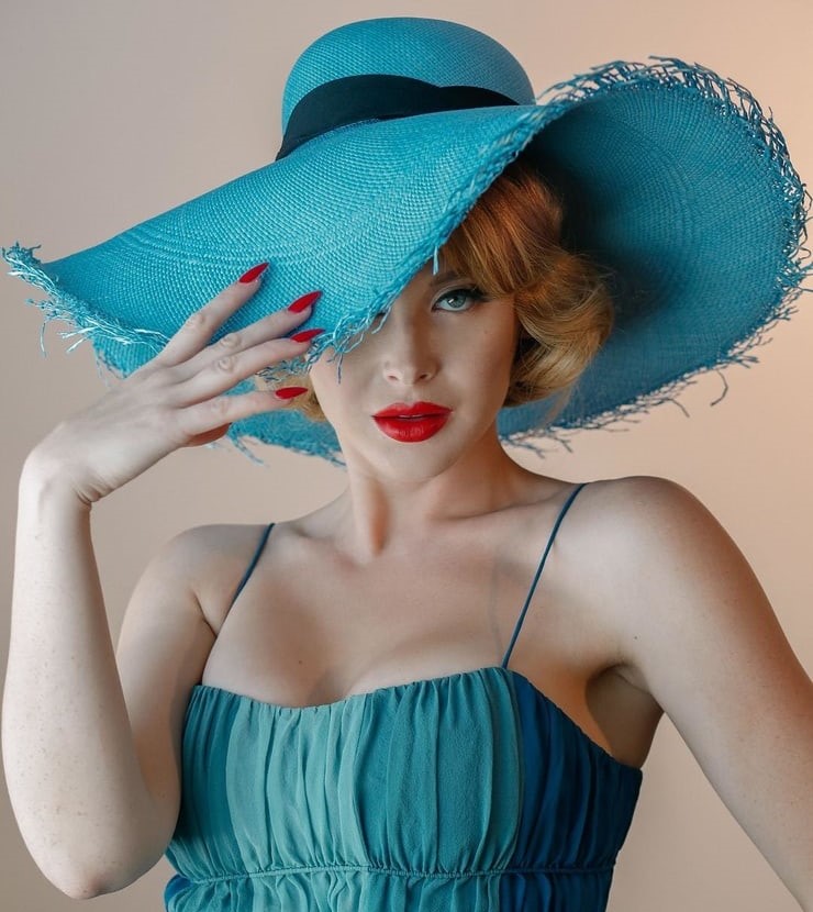 Renee Olstead Renee Olstead