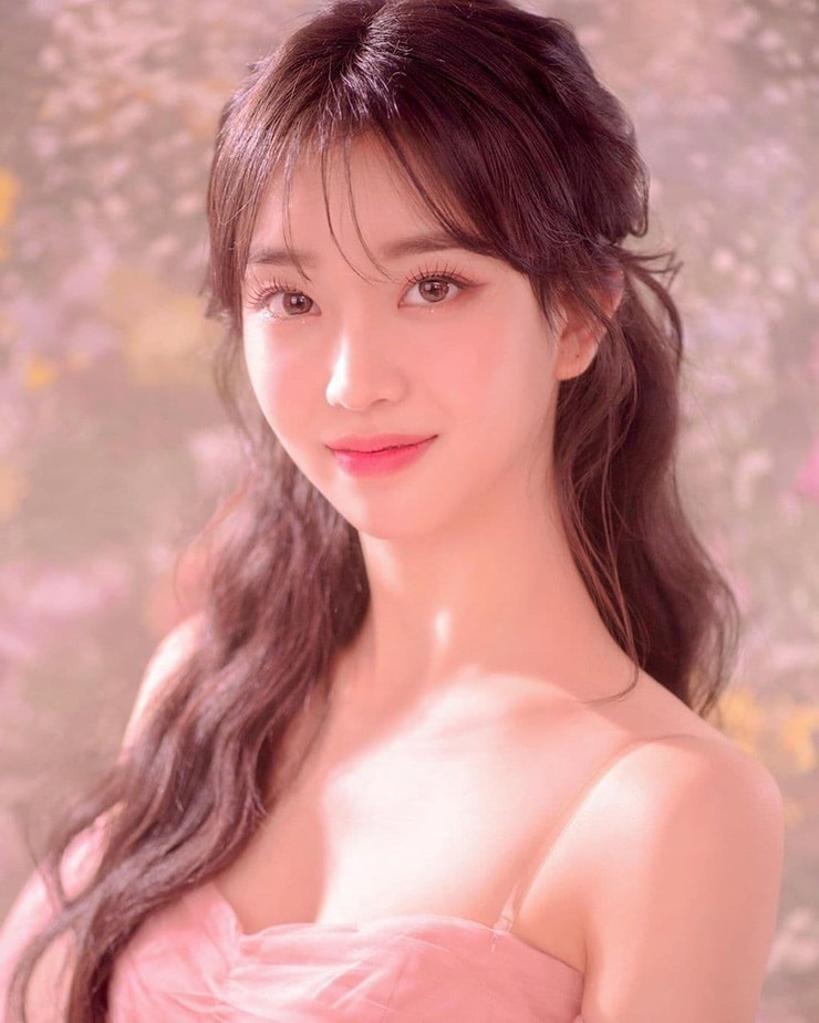 Soo-min Bae Soo-min Bae