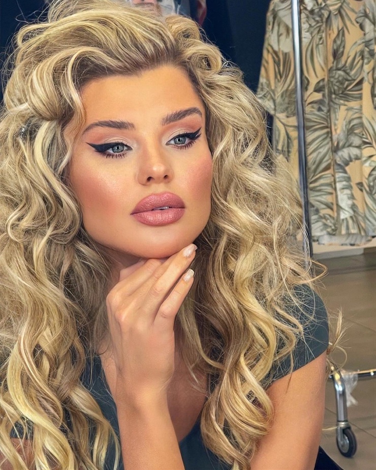 Kseniya Belousova Kseniya Belousova