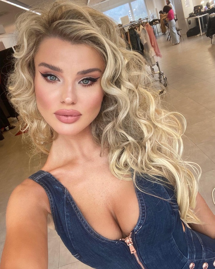 Kseniya Belousova Kseniya Belousova