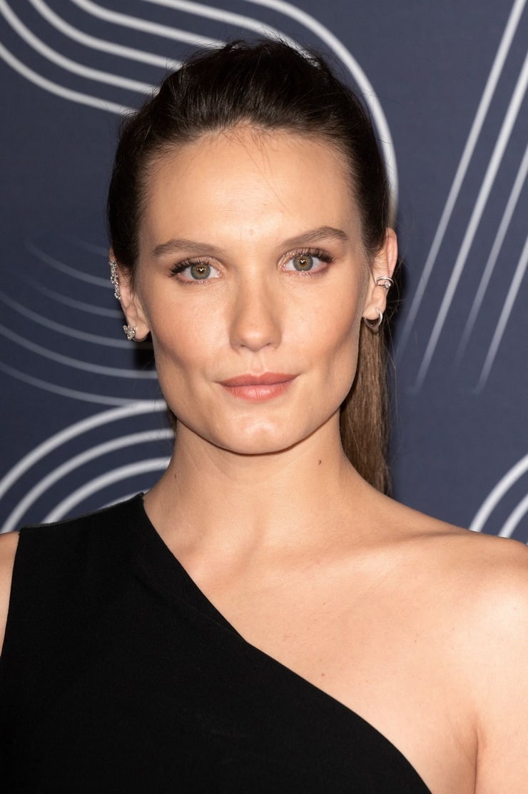 Ana Girardot