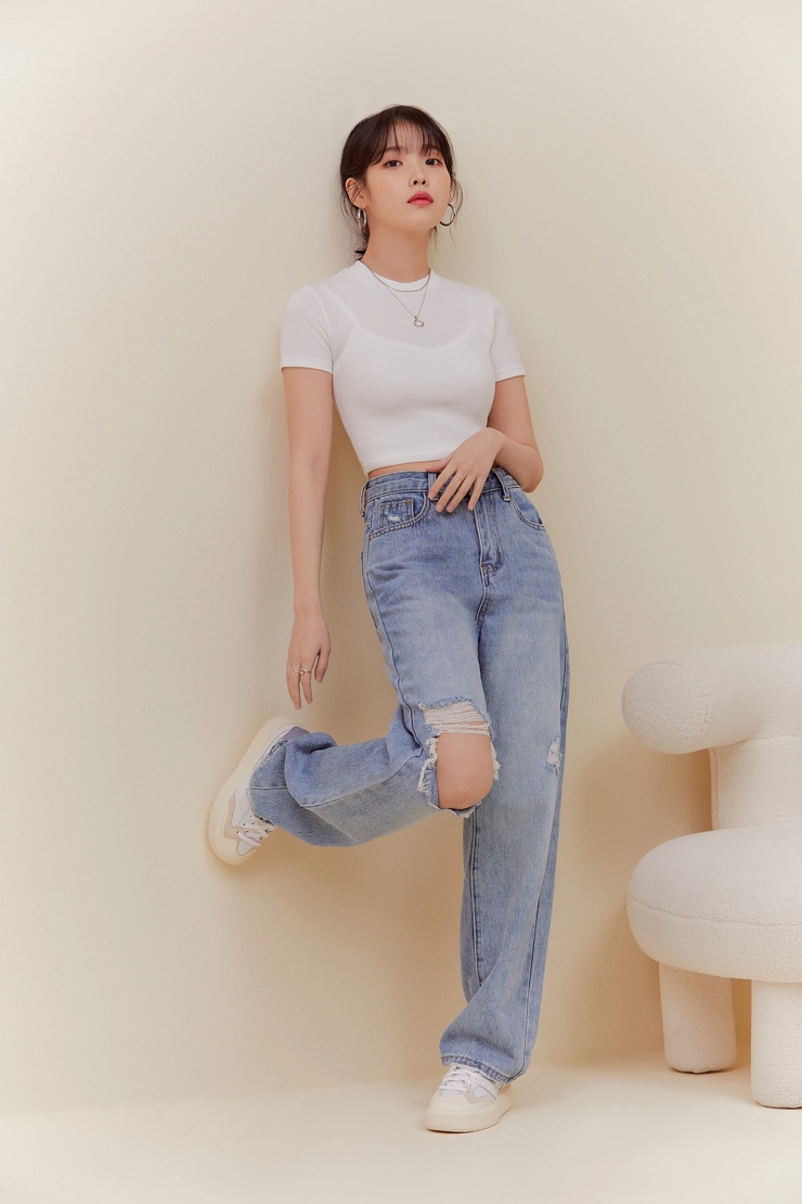 IU