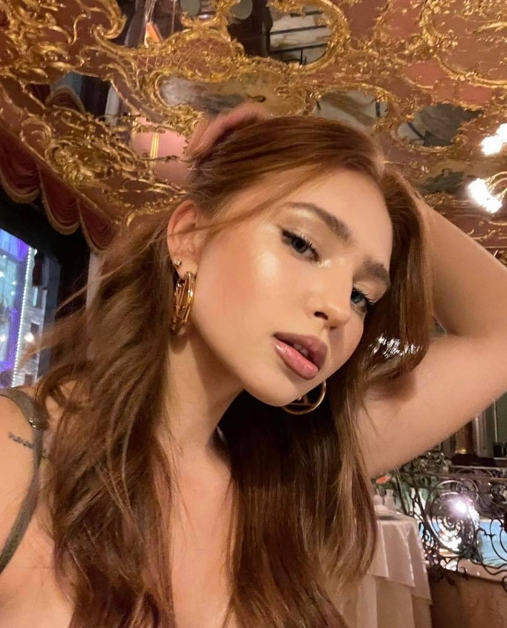 Renata Ri