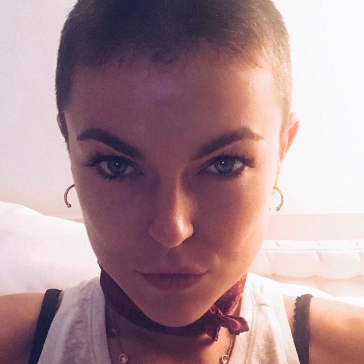 Serinda Swan