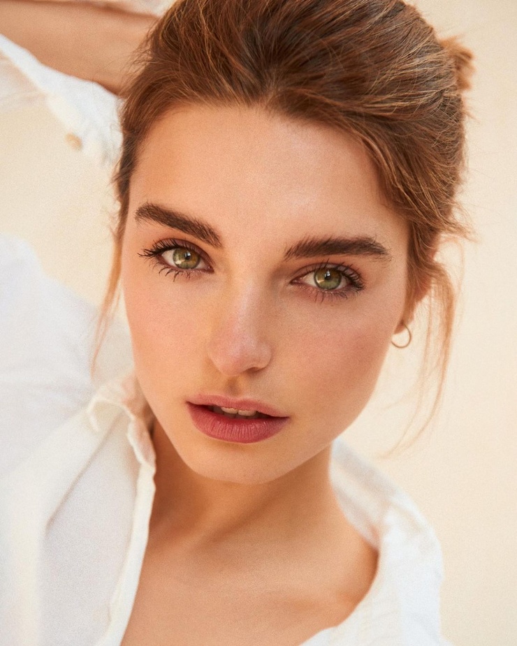 Carlota Dura Carlota Dura