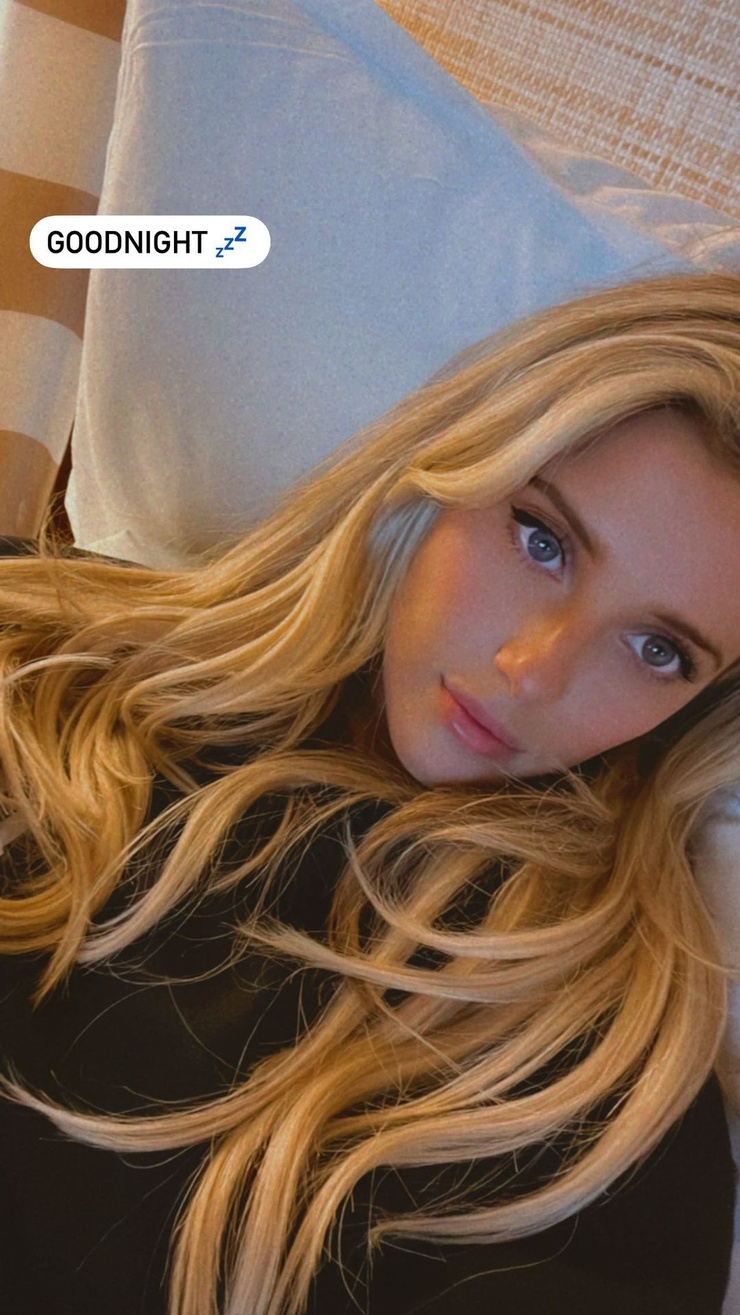 Lindsay Brewer Lindsay Brewer