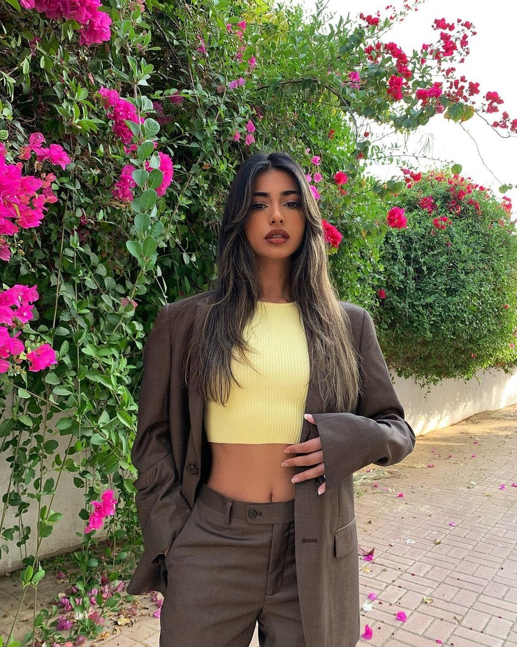 Iffat Marashi