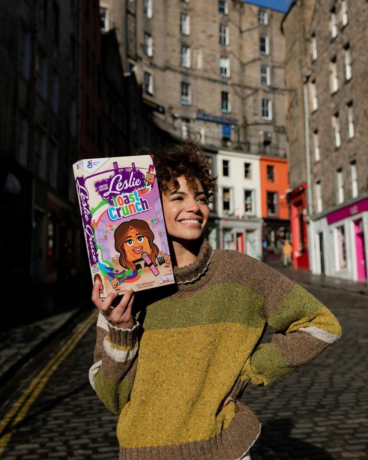 Leslie Grace