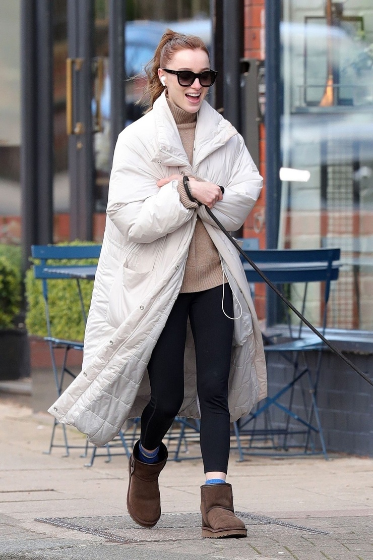 Phoebe Dynevor
