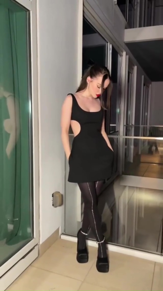 Dove Cameron