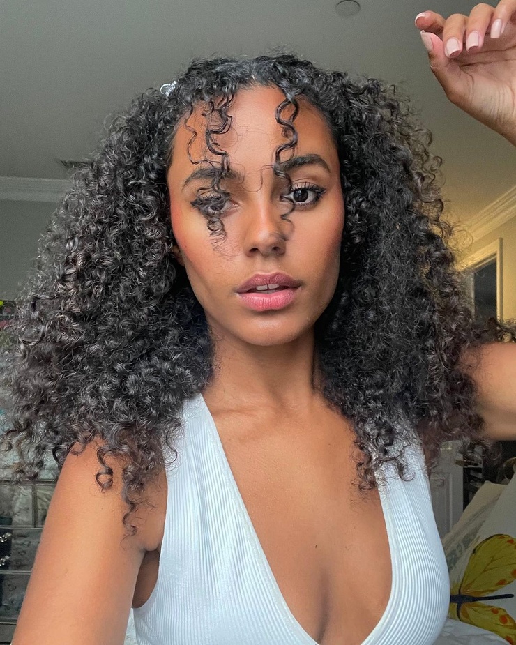 Image of Ava Dash