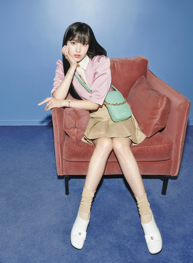 Myoui Mina