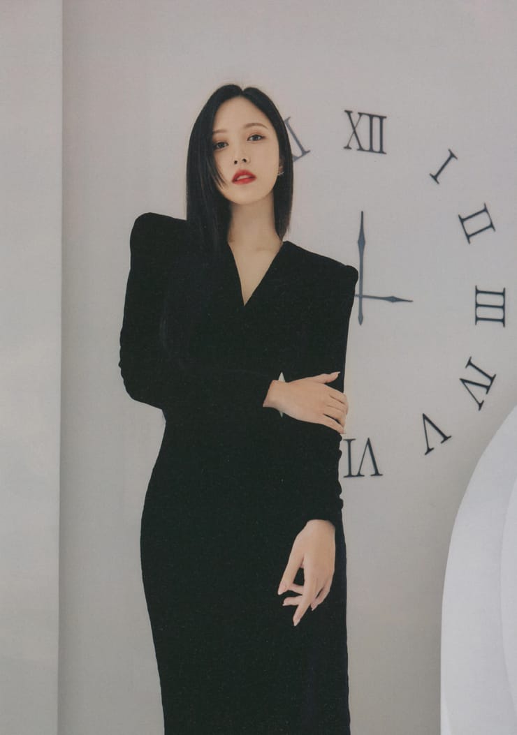 Myoui Mina