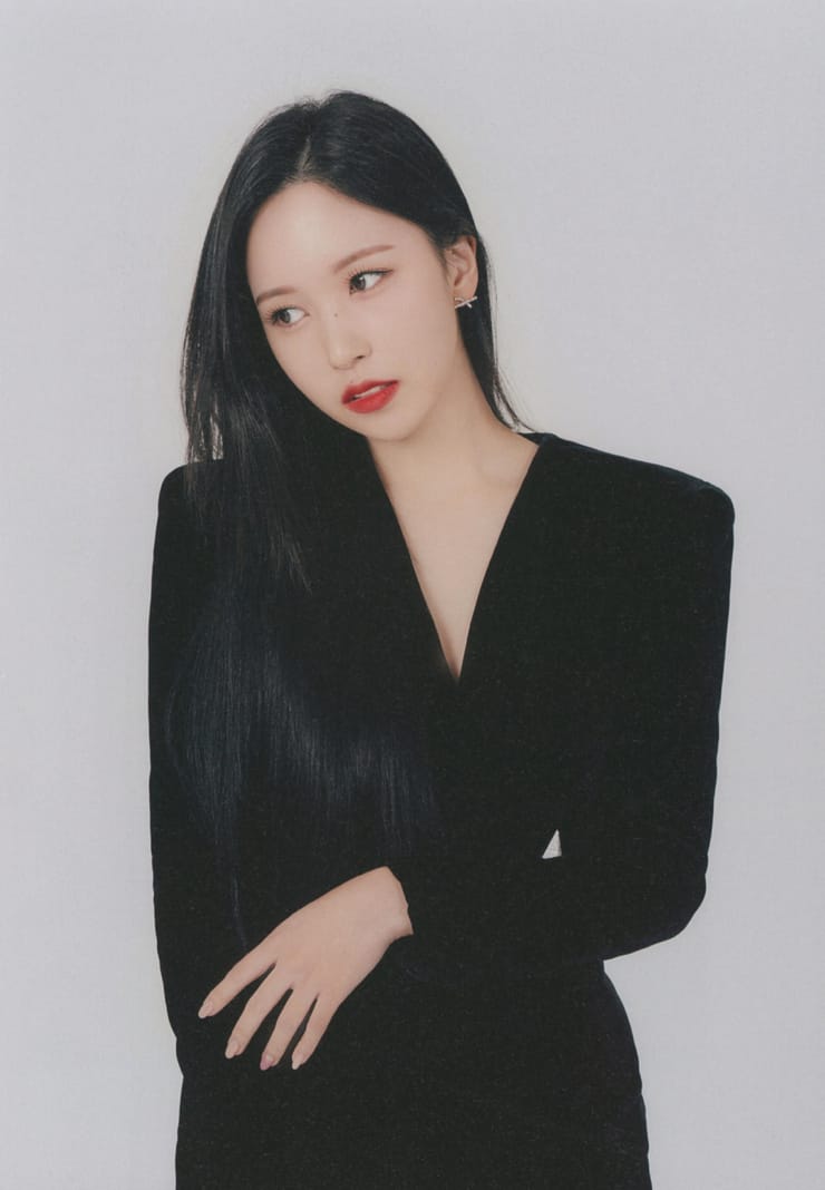 Myoui Mina