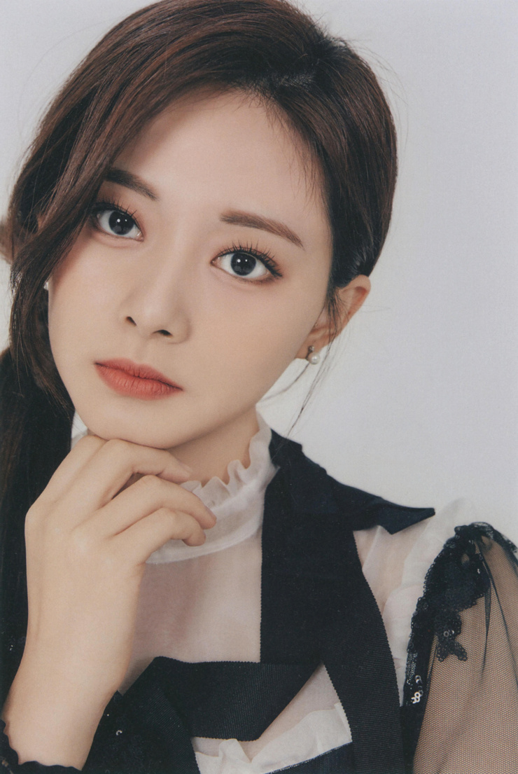 Chou Tzu-yu (Tzuyu)
