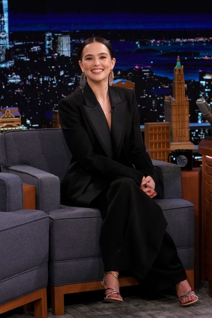 Zoey Deutch Zoey Deutch
