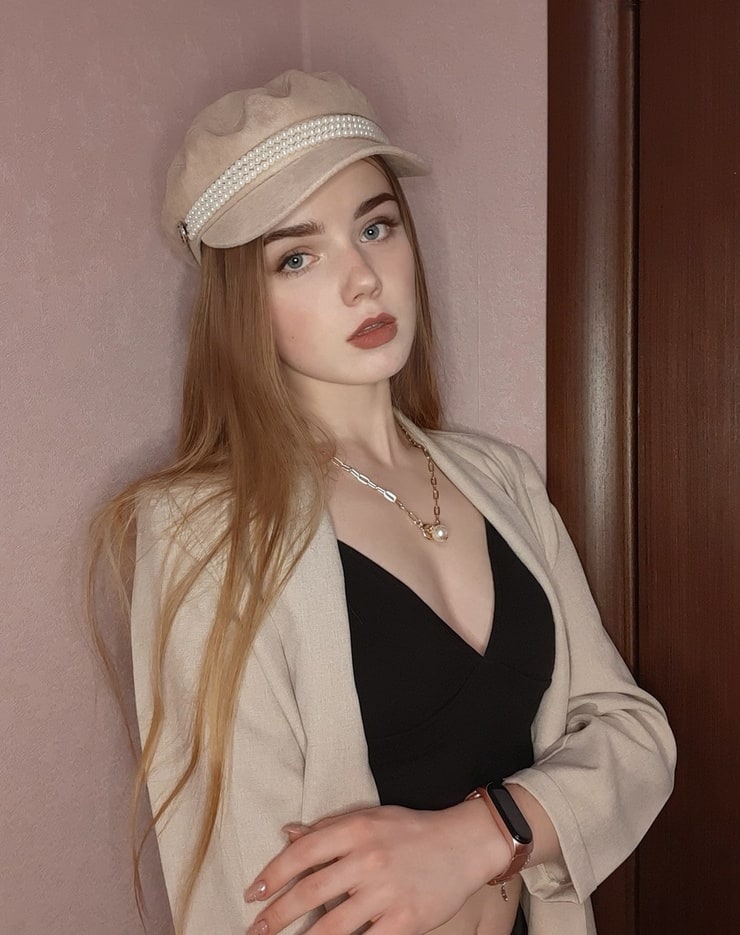 Anna Grudina Anna Grudina
