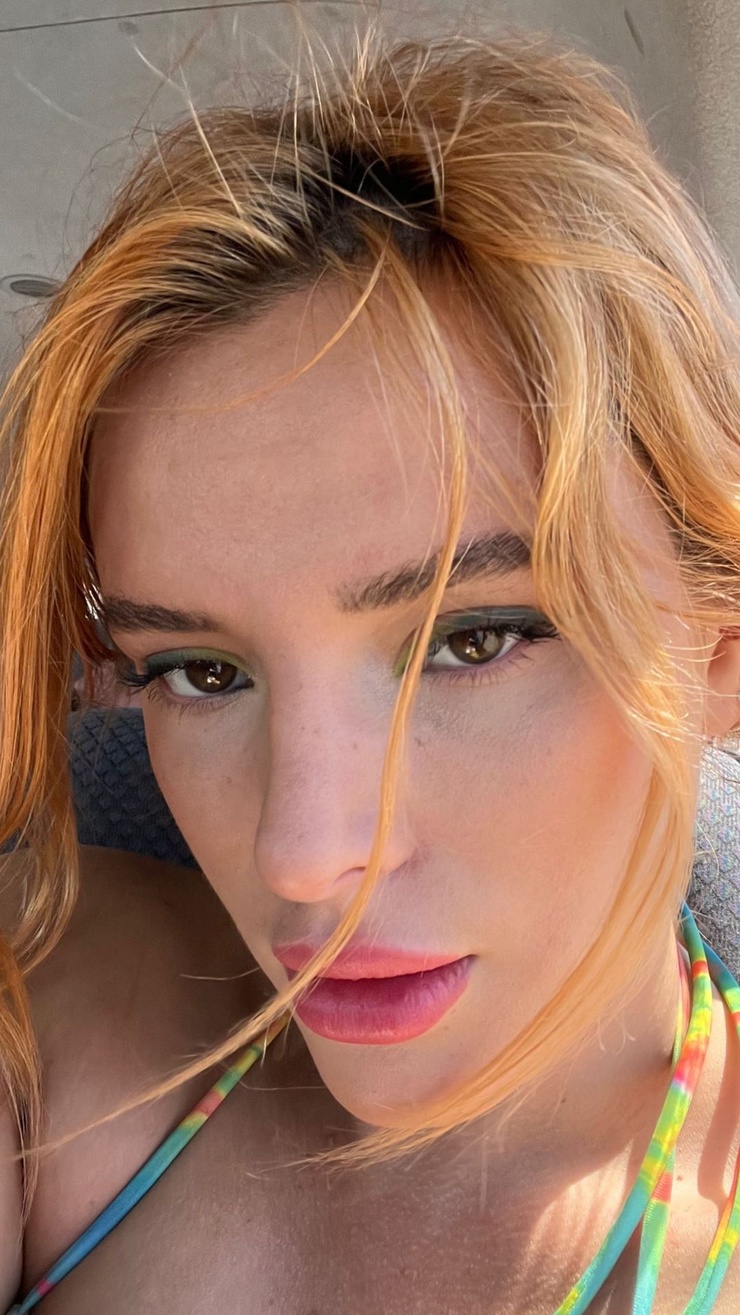 Bella Thorne Bella Thorne