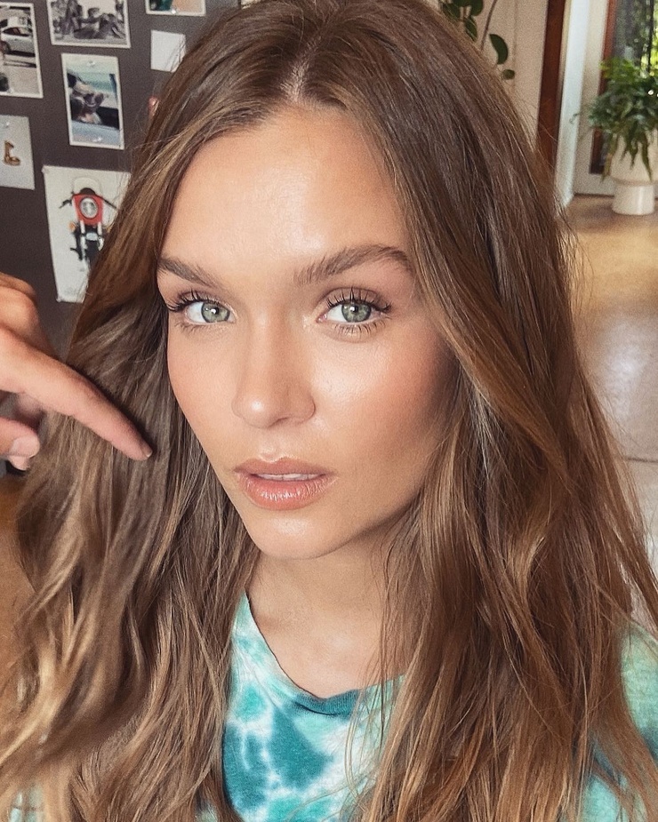 Josephine Skriver