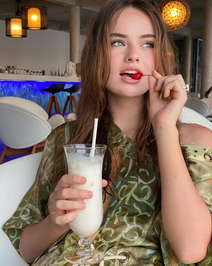 Kristina Pimenova Kristina Pimenova