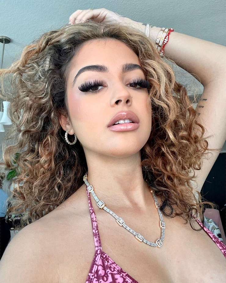 Malu Trevejo