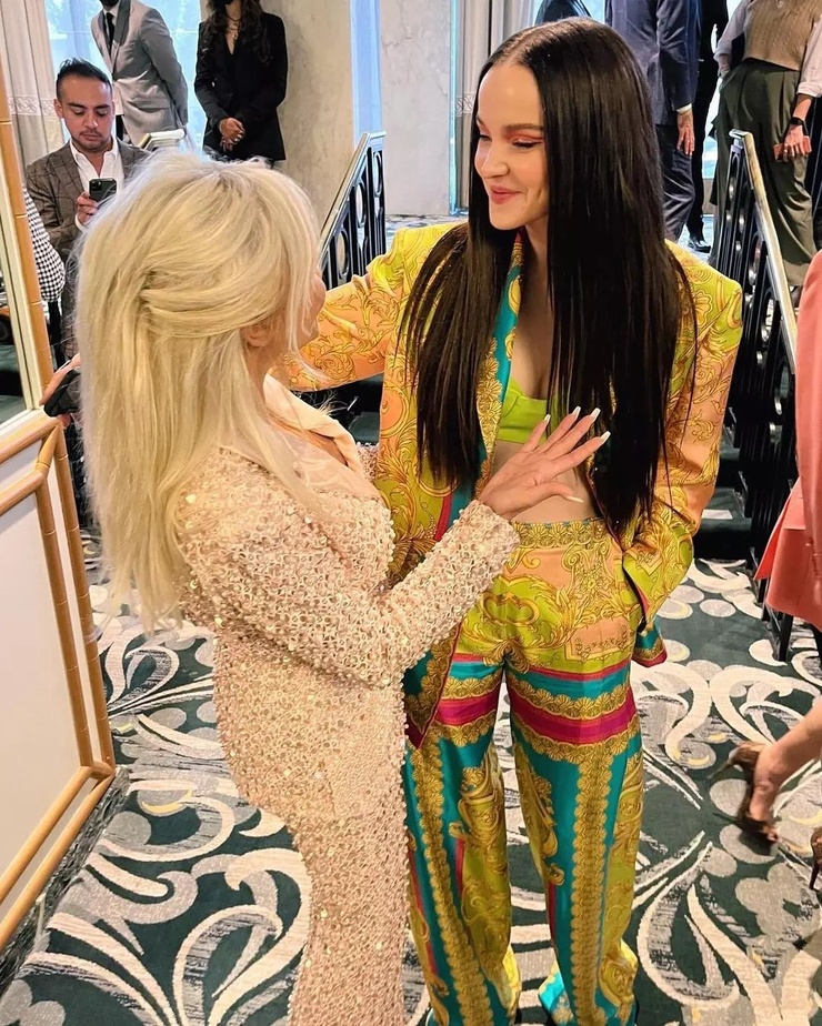 Dove Cameron