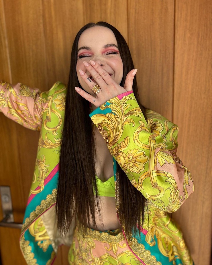 Dove Cameron