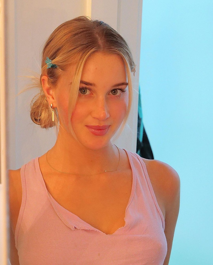 Picture of Lily Bowman