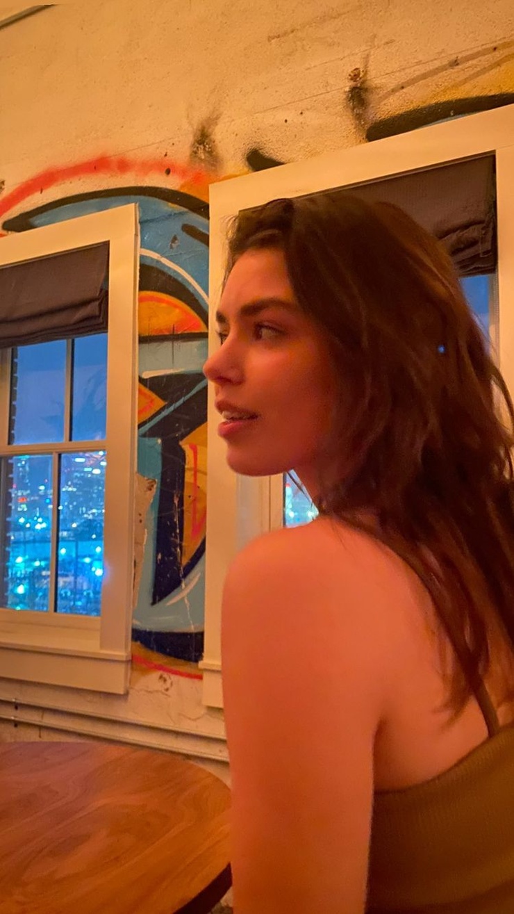 Lauren Searle