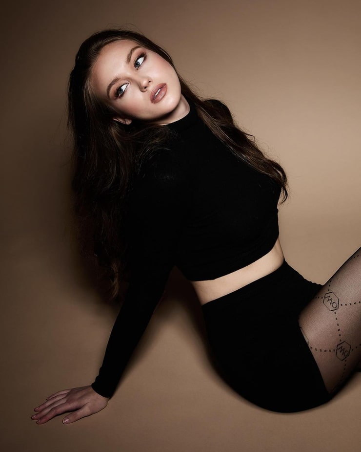 Chloe Rose Robertson