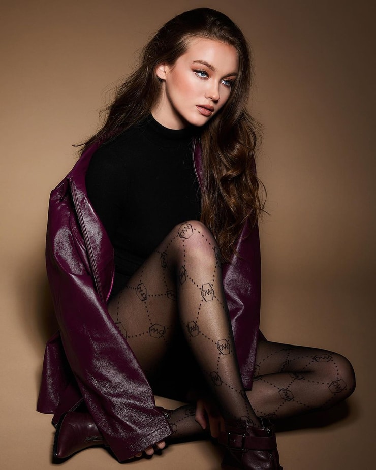Chloe Rose Robertson